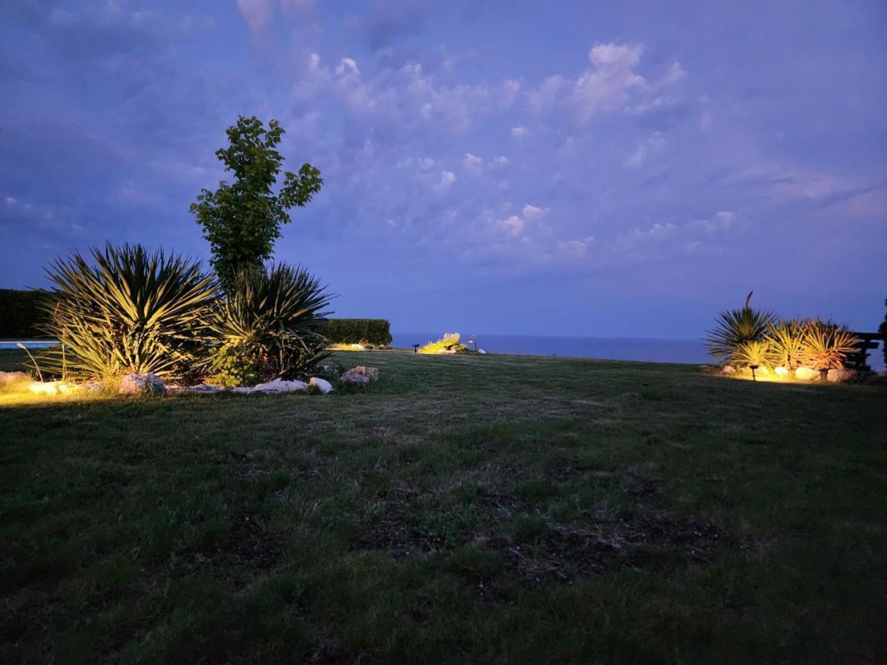 Private Villa 102 With Heated Pool In Blacksearama Balchik Ngoại thất bức ảnh